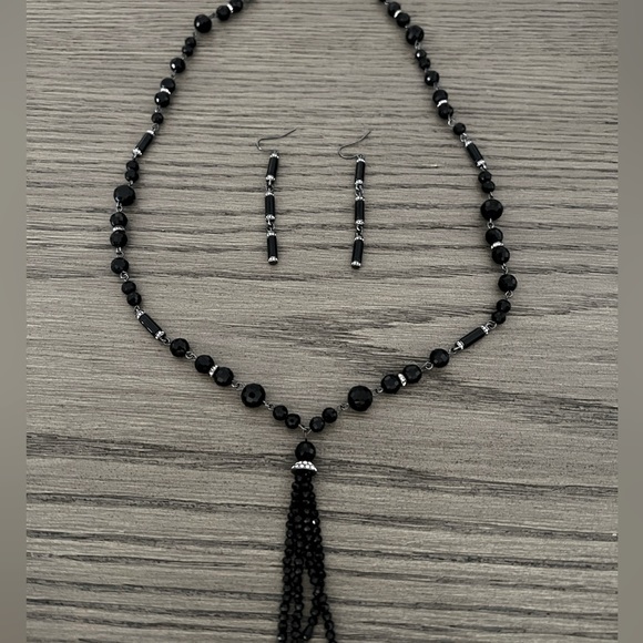Ralph Lauren Black Beaded Necklace & Earrings Set - Elegant & Timeless - Picture 1 of 6